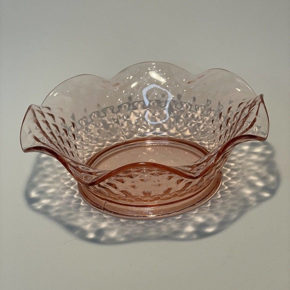 Vintage Imperial Glass Co Pink Scalloped Diamond Quilt Glass Bowl - Picture 2 of 7
